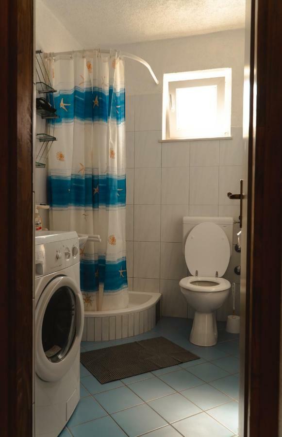 Apartament Njofra Banj Zewnętrze zdjęcie