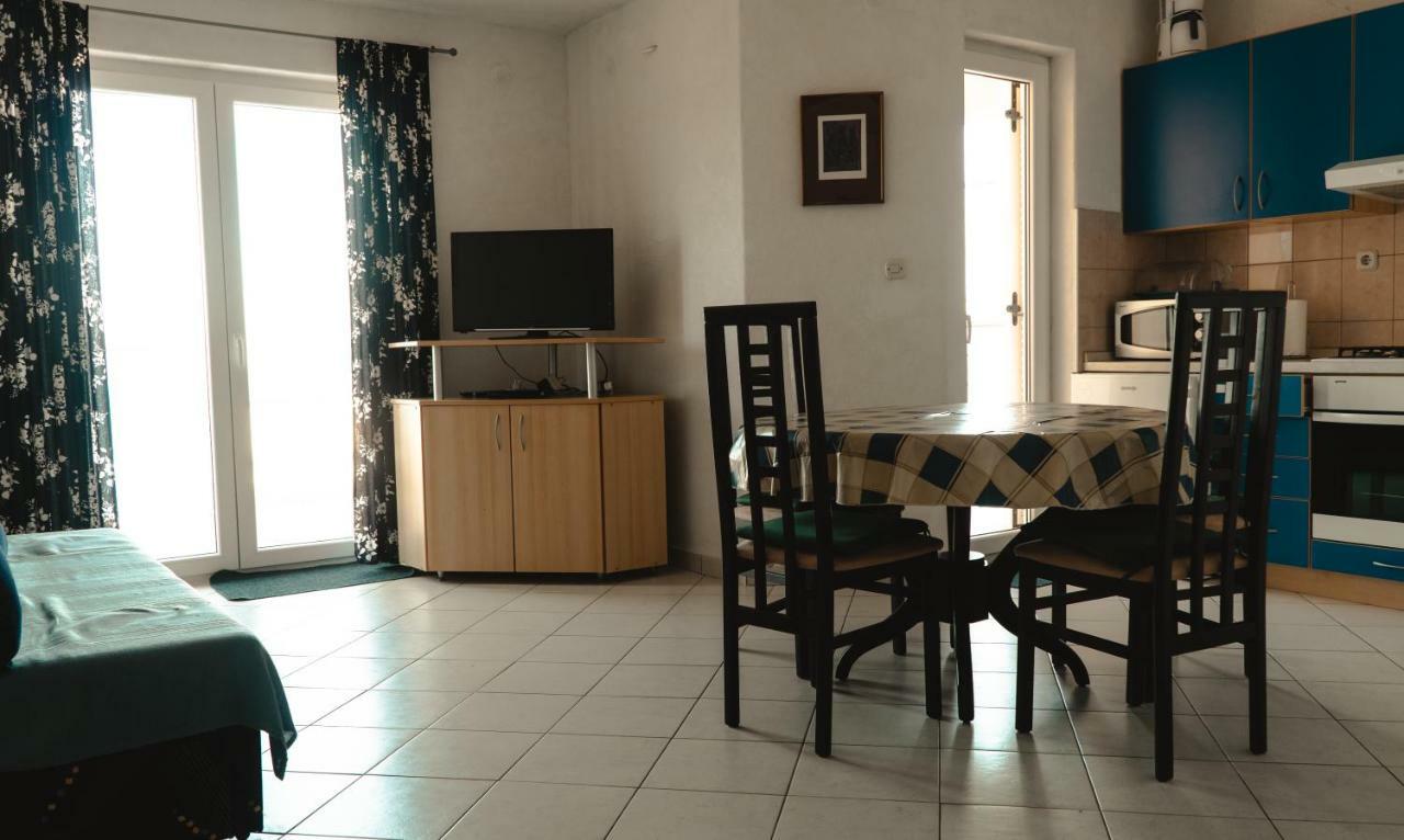 Apartament Njofra Banj Zewnętrze zdjęcie